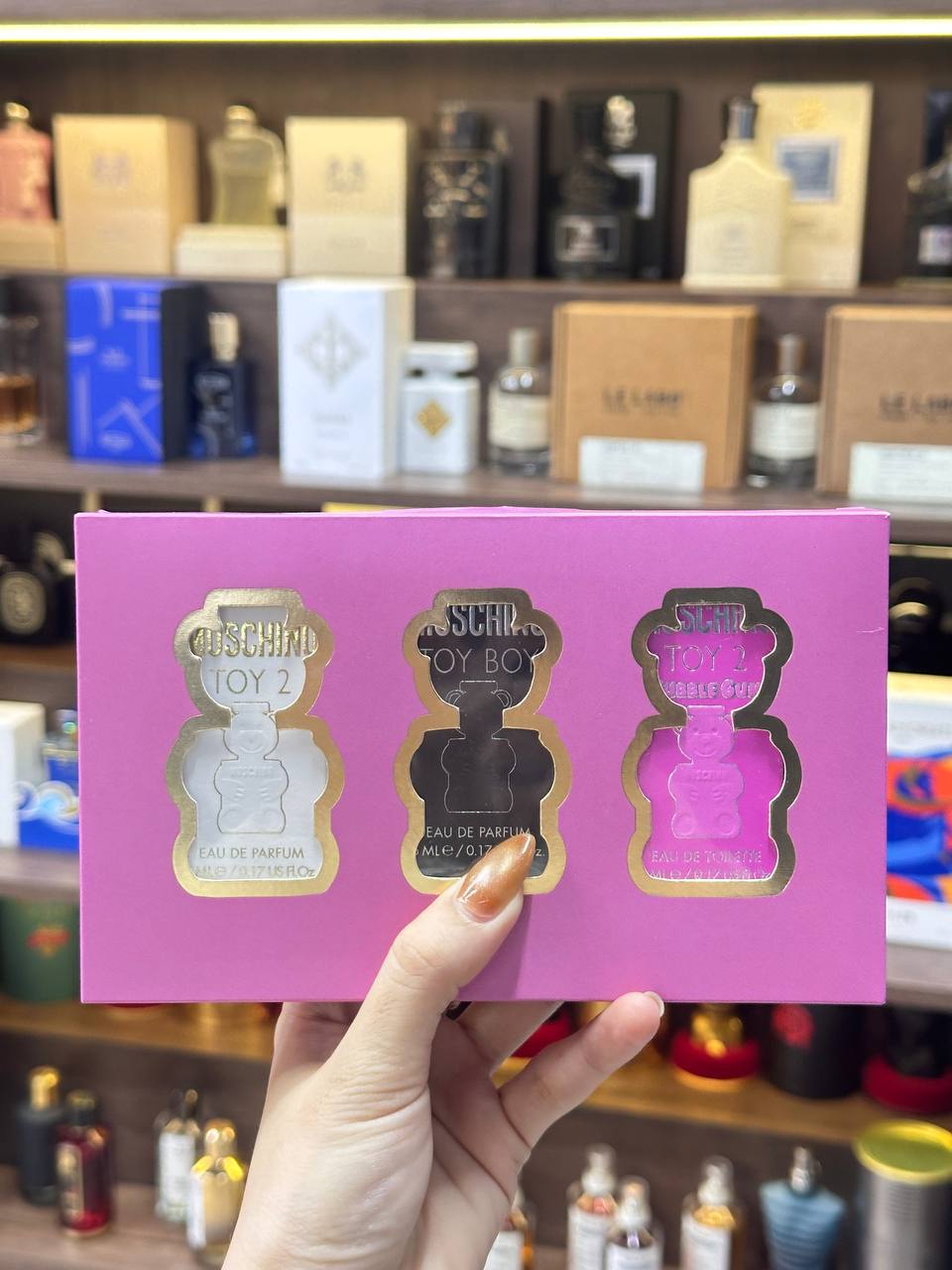 Set Nước Hoa Moschino 3 món ( 3x5ml ) 2 Set Nước Hoa Moschino 3 món ( 3x5ml )