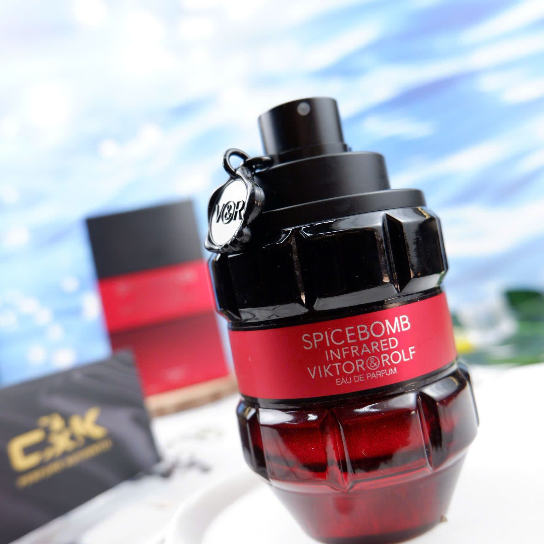 Nước Hoa Viktor & Rolf Spicebomb Infrared EDP Chính Hãng 6 Nước Hoa Viktor & Rolf Spicebomb Infrared EDP Chính Hãng - Ảnh 4