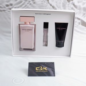 Set Narciso Rodriguez For Her Eau de Parfum 100ml + 10ml + Body Lotion 50ml
